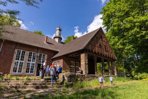  Viele Bürger*innen statteten bei dem guten Wetter auch dem Garten des Kasinos einen Besuch ab. 